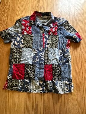 Alfred Dunner Shirt Women’s Size 12P Multicolor Short Sleeve Button Up- quilt pa
